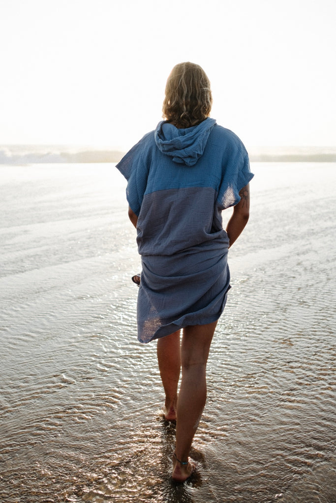 Dünner Surf Poncho Graublau